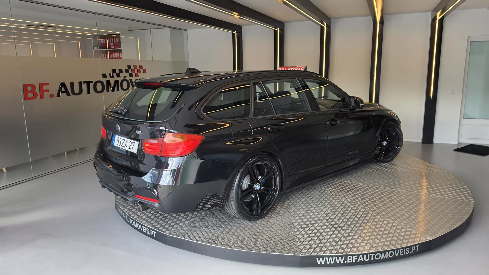 BMW 318 d Pack M - foto 4
