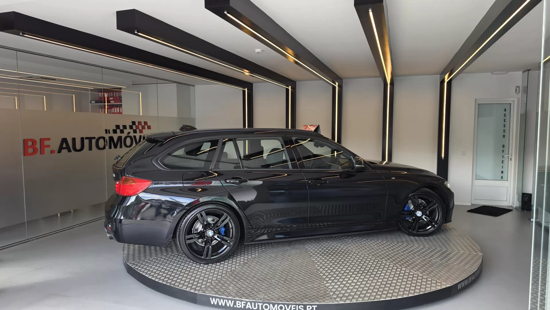 BMW 318 d Pack M - foto 7