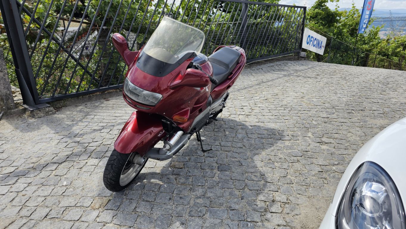 Yamaha GTS 1000 - foto 7