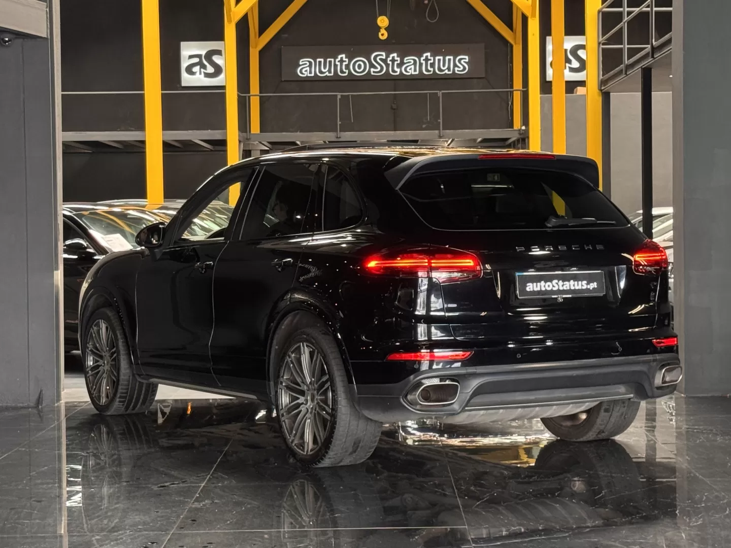 Porsche Cayenne 3.0V6 PLATINUM EDITION - foto 5