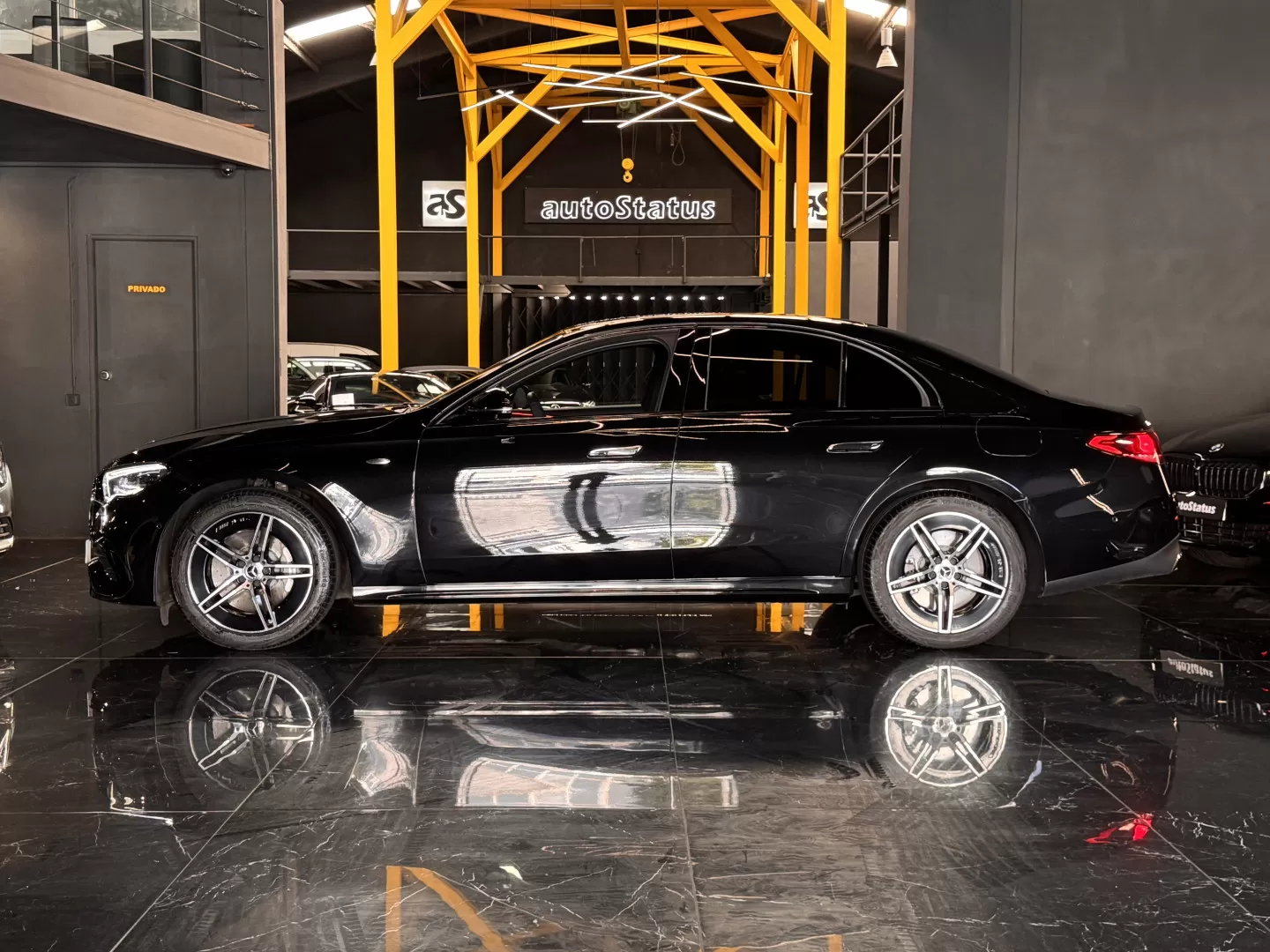 Mercedes-Benz E 400 4Matic - foto 4
