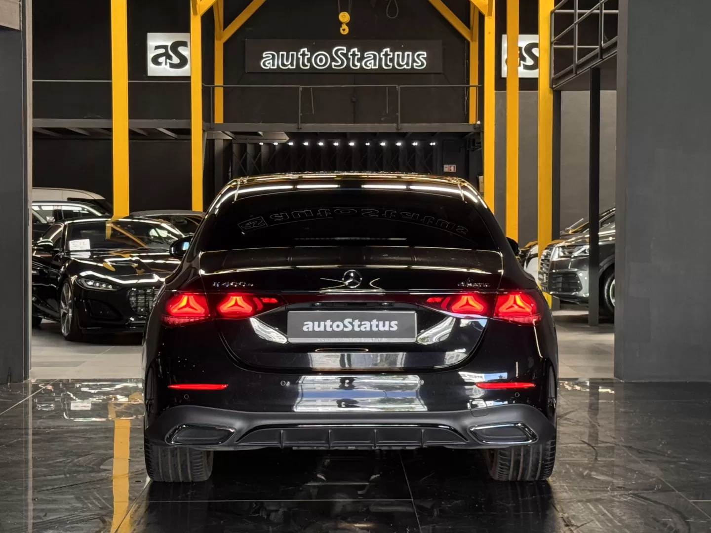 Mercedes-Benz E 400 4Matic - foto 6