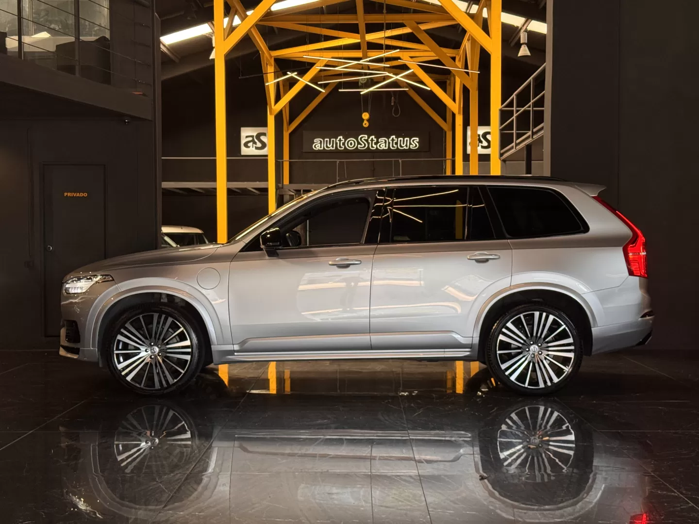 Volvo XC 90 2.0 T8 PHEV R-Design AWD - foto 4