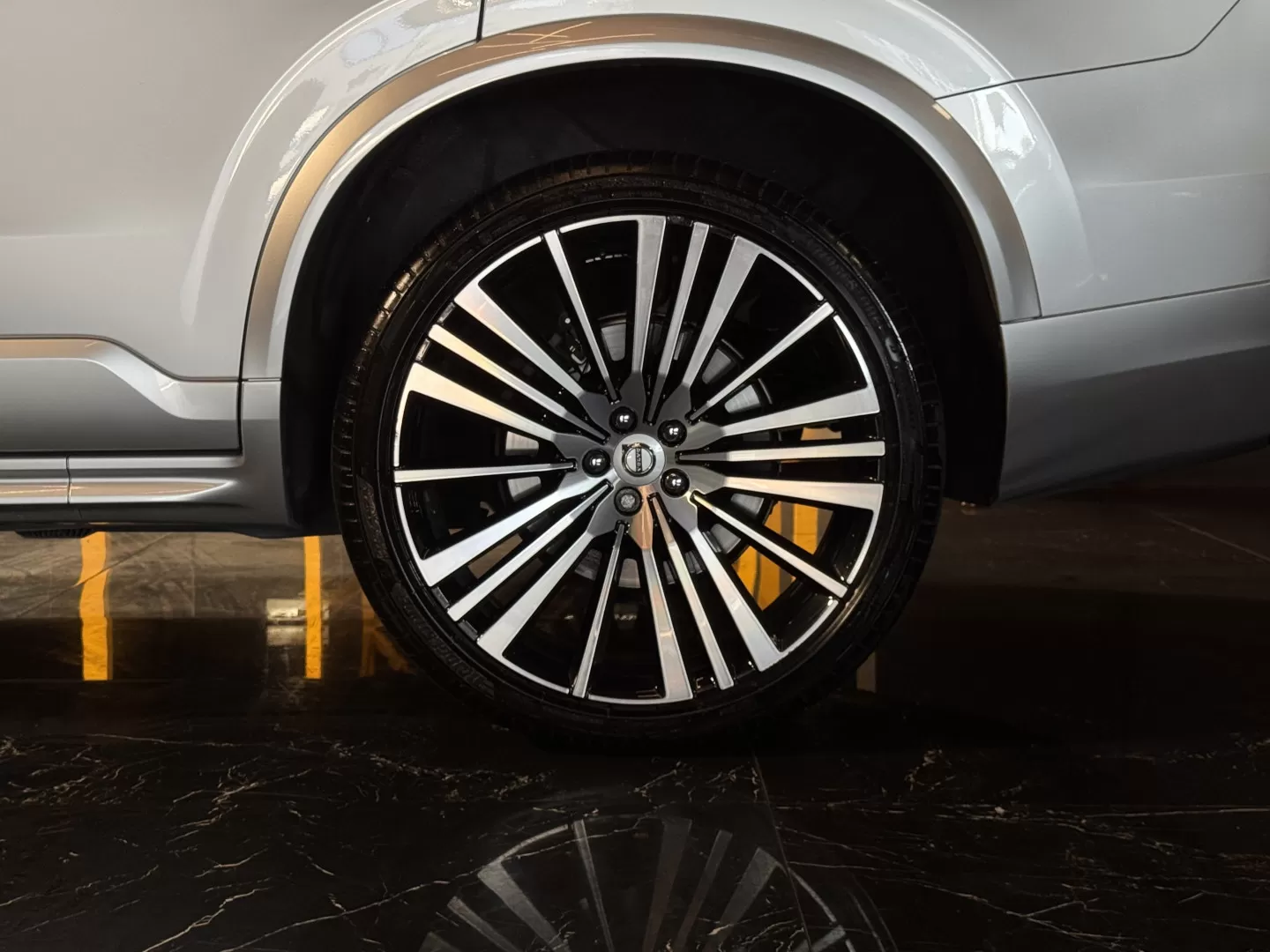 Volvo XC 90 2.0 T8 PHEV R-Design AWD - foto 8
