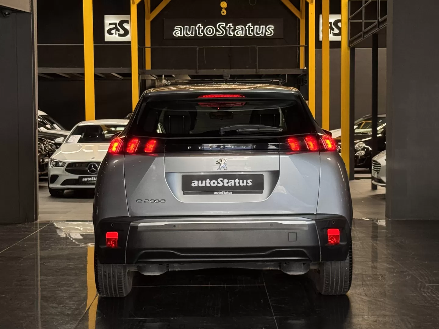 Peugeot e-2008 50 kWh Active Pack - foto 6