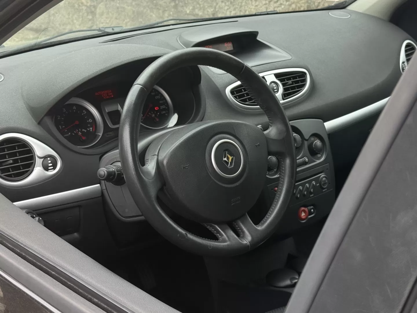 Renault Clio Break 1.2 16V Confort - foto 5