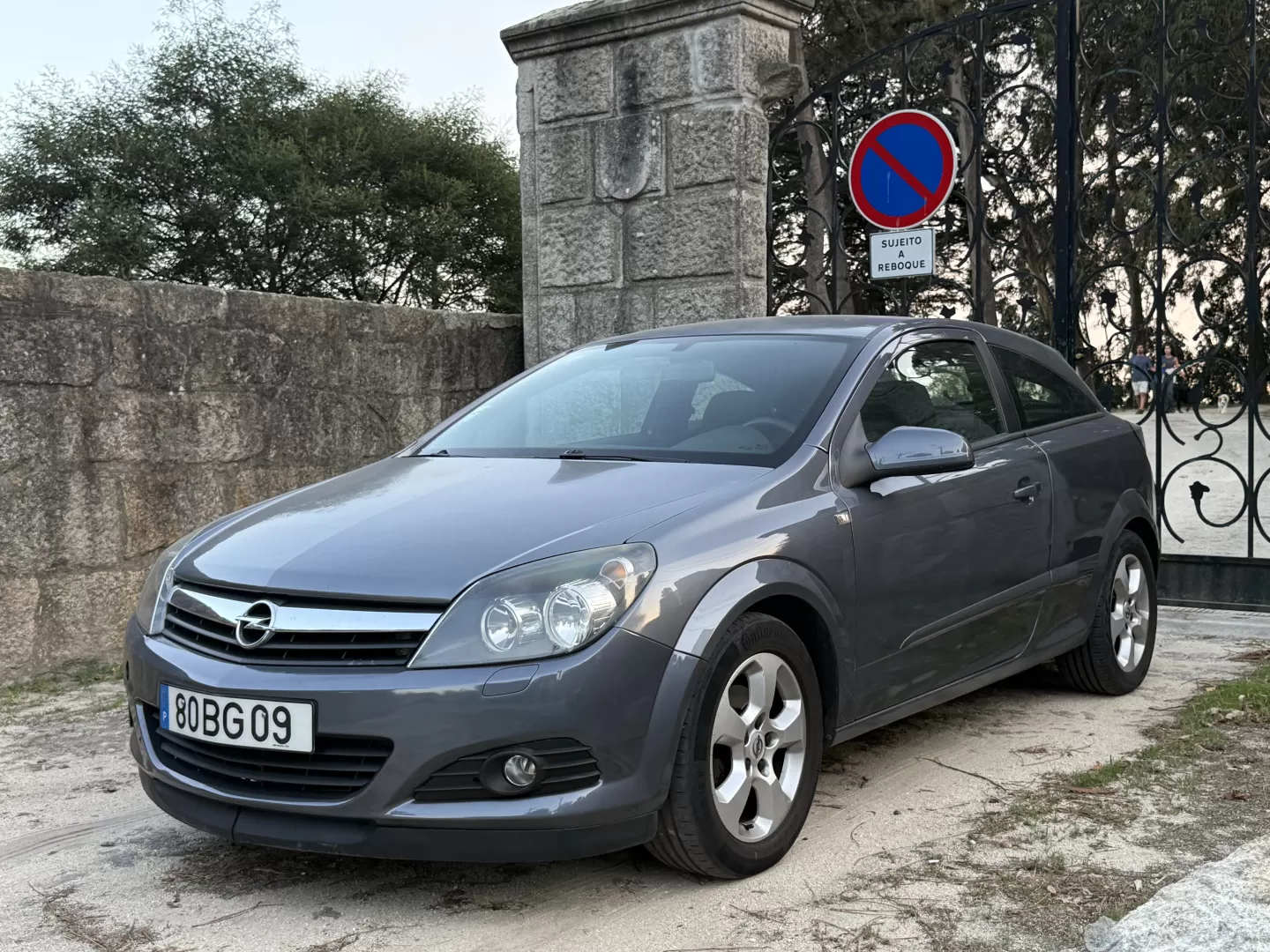 Opel Astra GTC 1.6 Easytronic