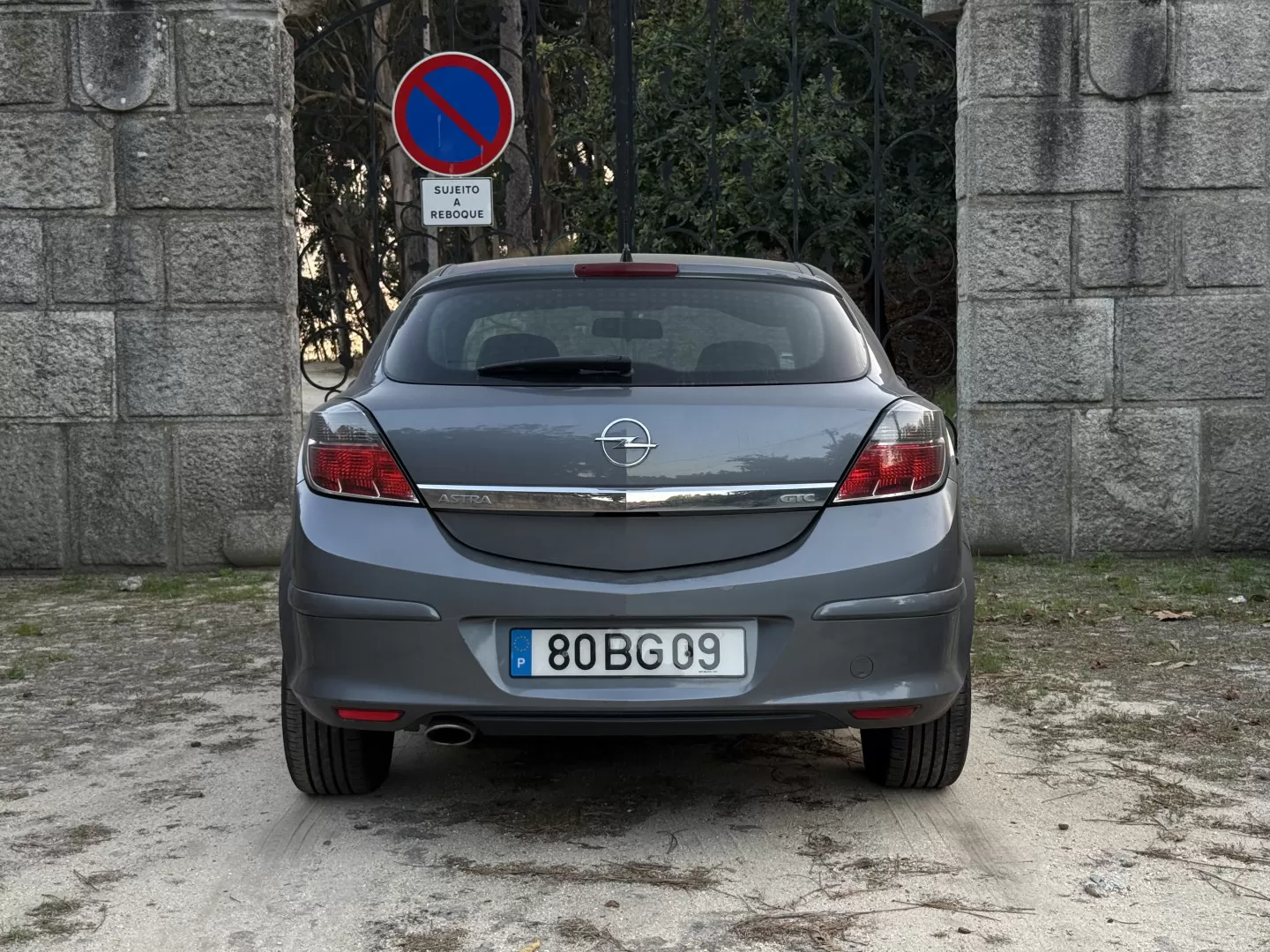 Opel Astra GTC 1.6 Easytronic - foto 4