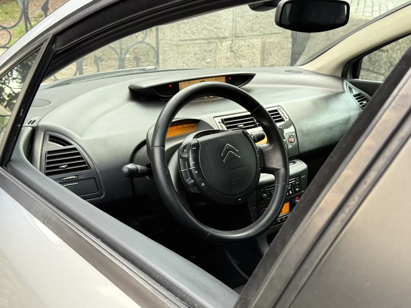 Citroën C4 1.6 HDi Attraction - foto 5