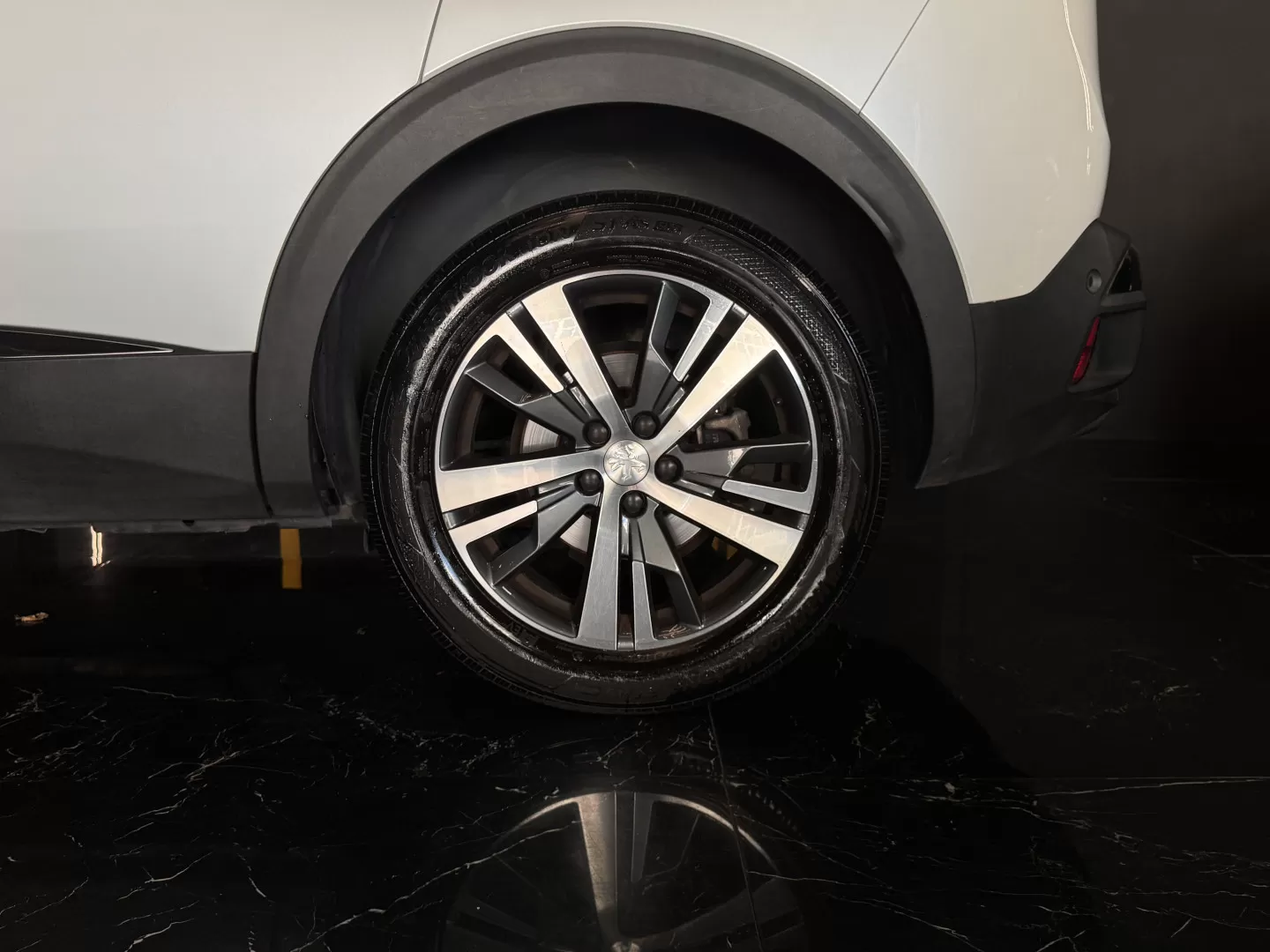 Peugeot 3008 1.5 BlueHDi Allure Pack - foto 8