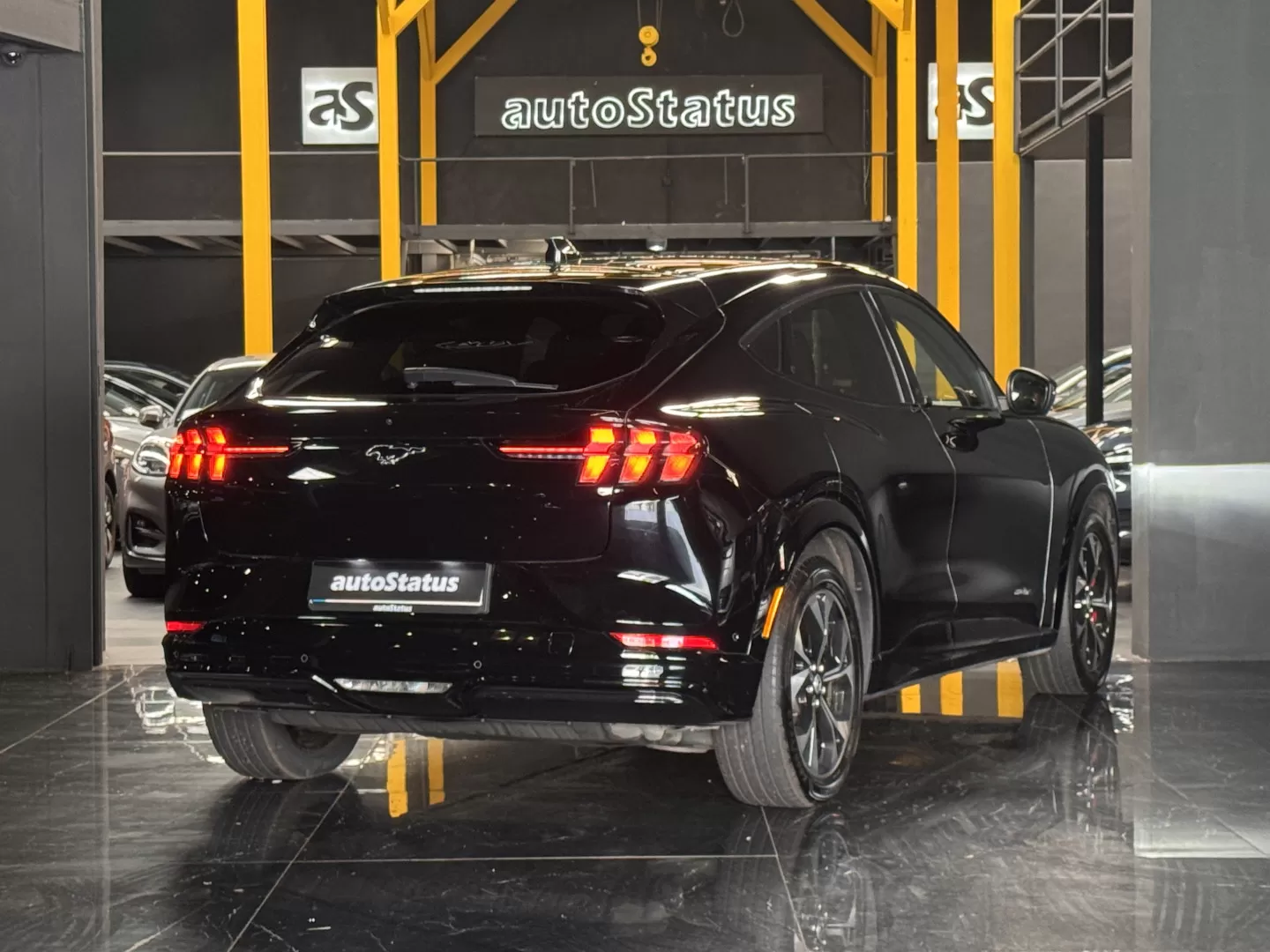 Ford Mustang Mach-E Premium - foto 7
