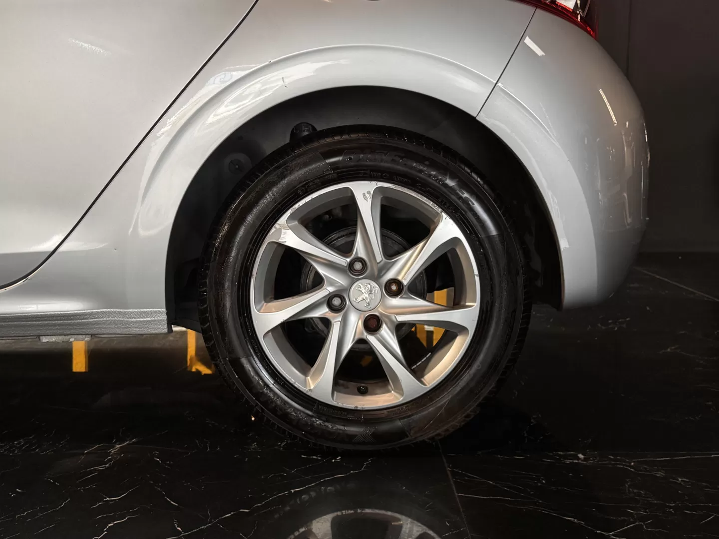 Peugeot 208 1.6 BlueHDi Active - foto 8
